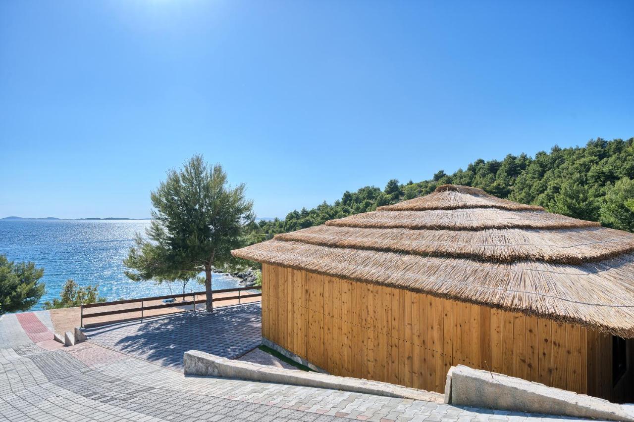 Kamp Lunga + Hotell Jezera Exteriör bild