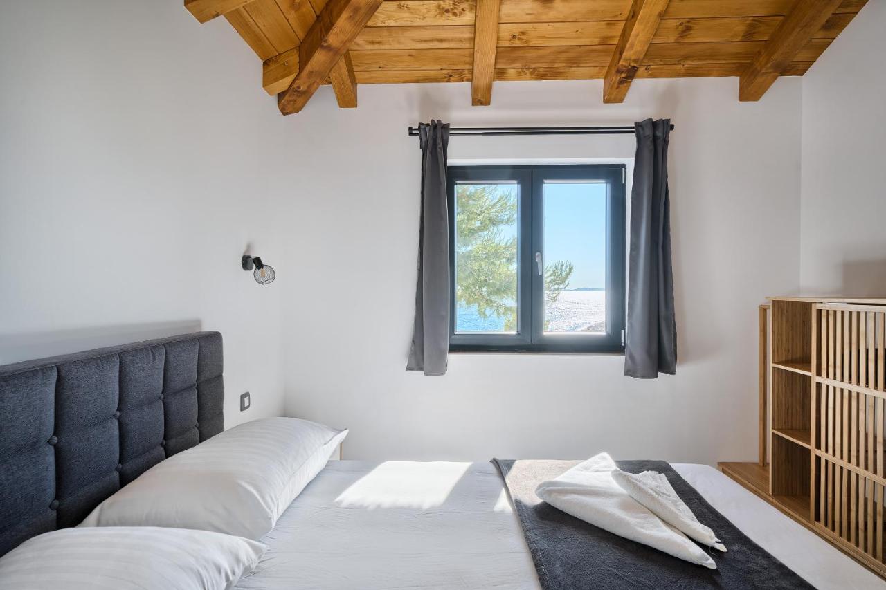 Kamp Lunga + Hotell Jezera Exteriör bild