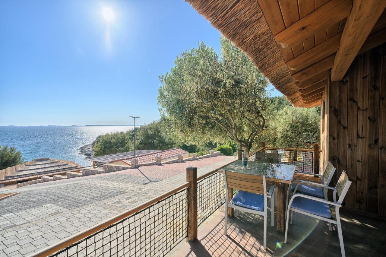 Kamp Lunga + Hotell Jezera Exteriör bild